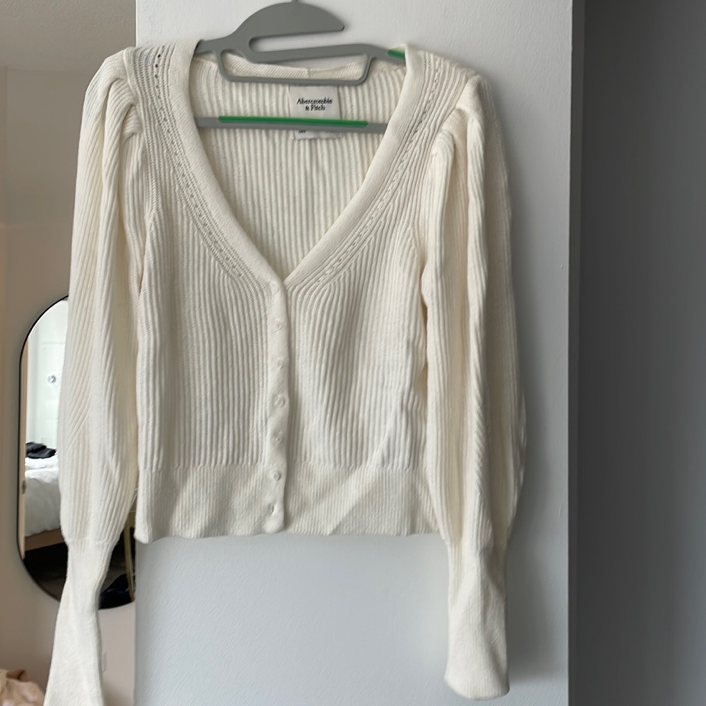 Abercrombie white cardigan